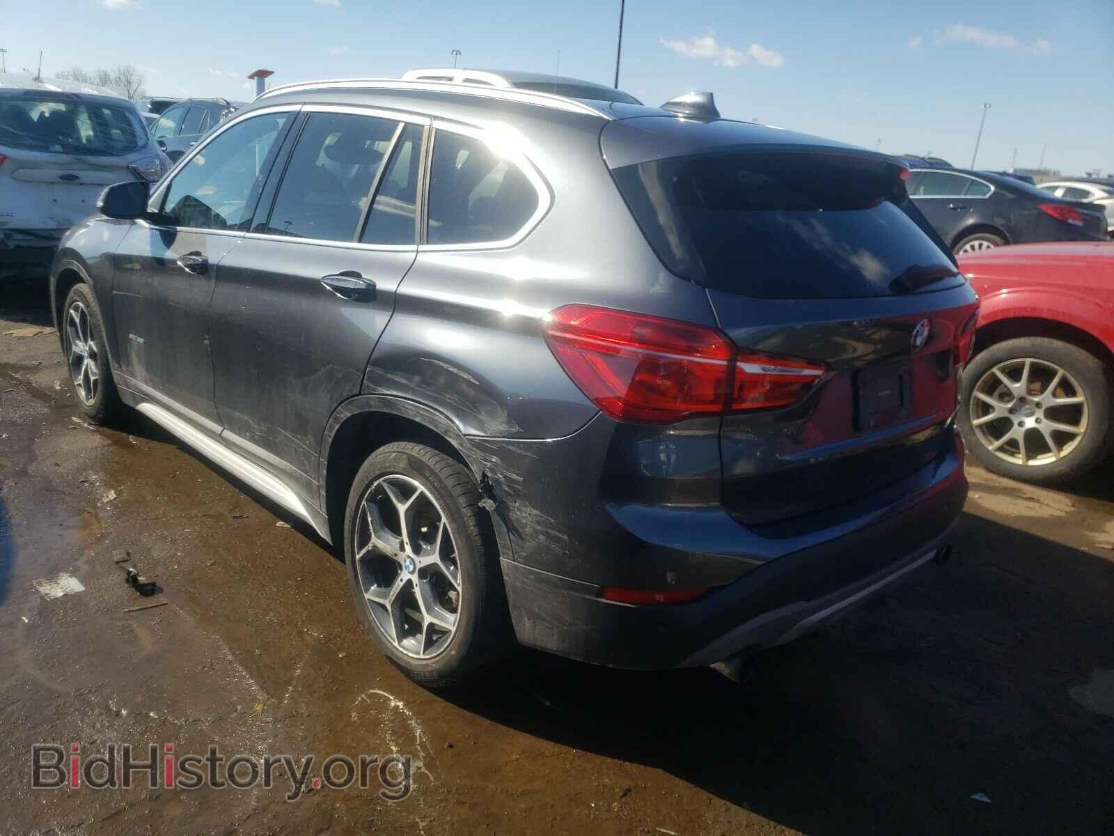 2017 BMW X1 - VIN: WBXHT3C33H5F78440 - Фото 3