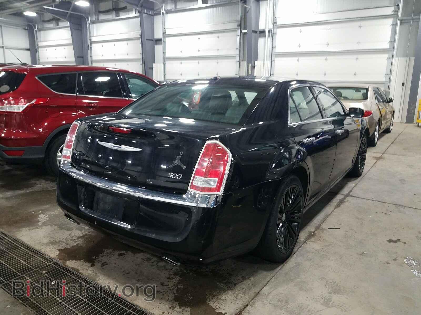 2011 CHRYSLER 300 - VIN: 2C3CA5CG4BH595423 - Фото 4
