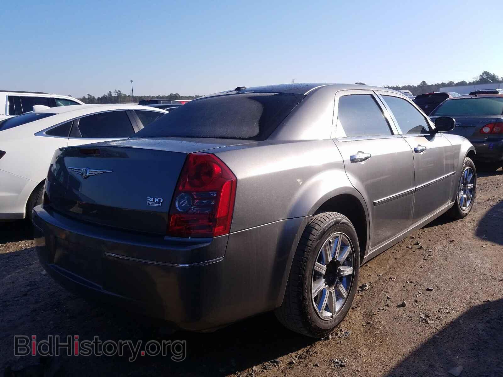 2010 CHRYSLER 300 - VIN: 2C3CA5CVXAH318949 - Фото 4
