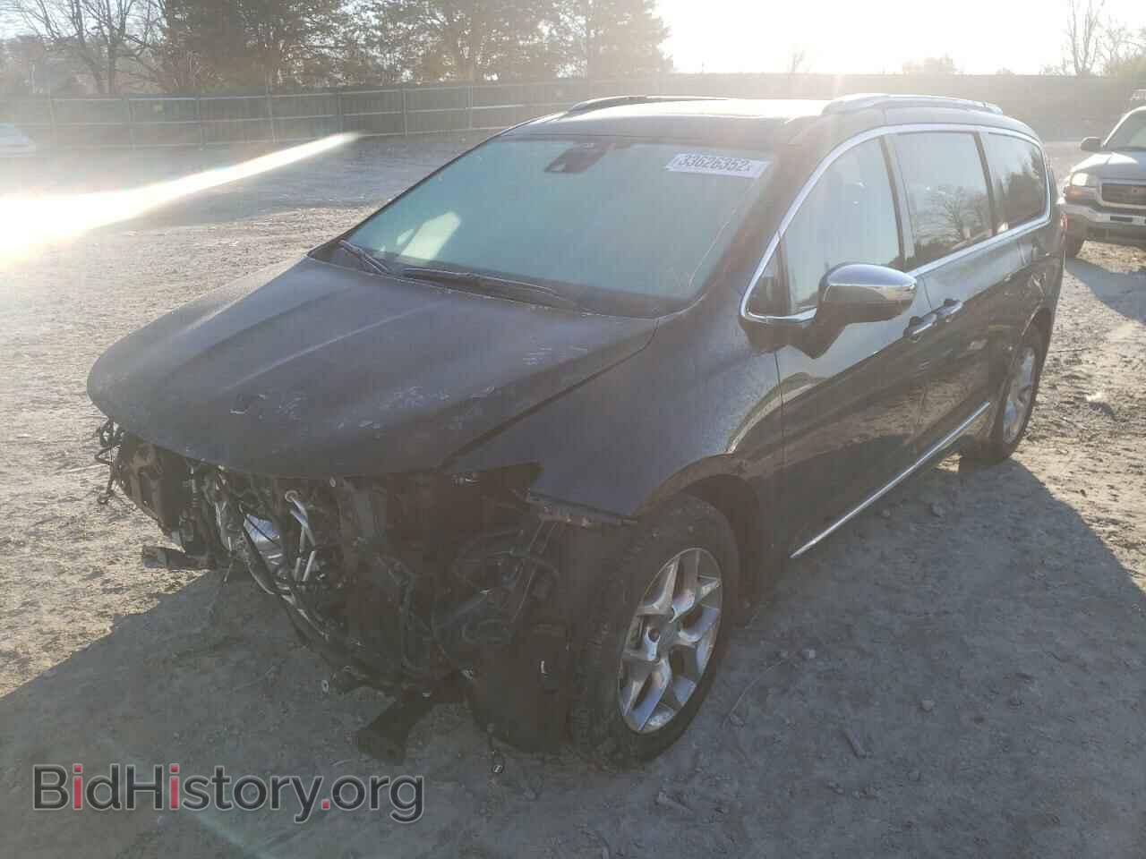 2017 CHRYSLER PACIFICA - VIN: 2C4RC1GG6HR571260 - Photo 2