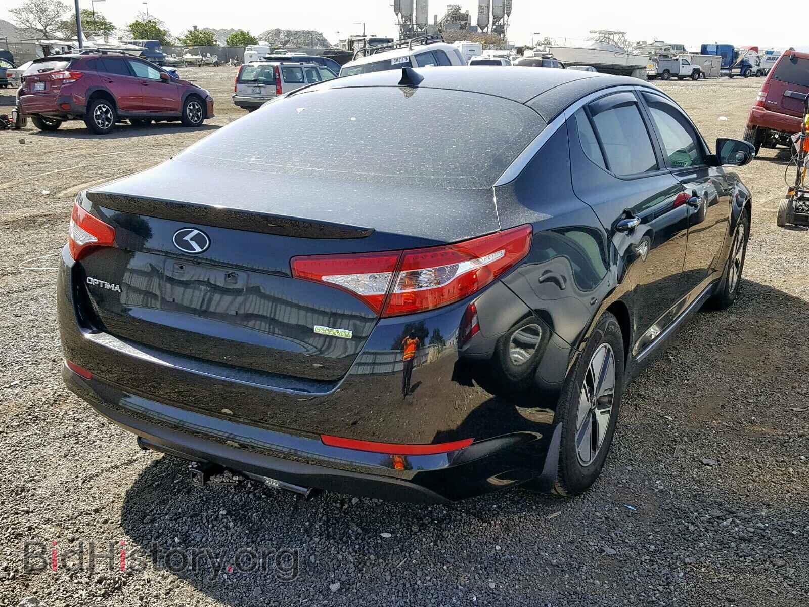 2011 KIA OPTIMA - VIN: KNAGM4AD9B5005826 - Фото 4