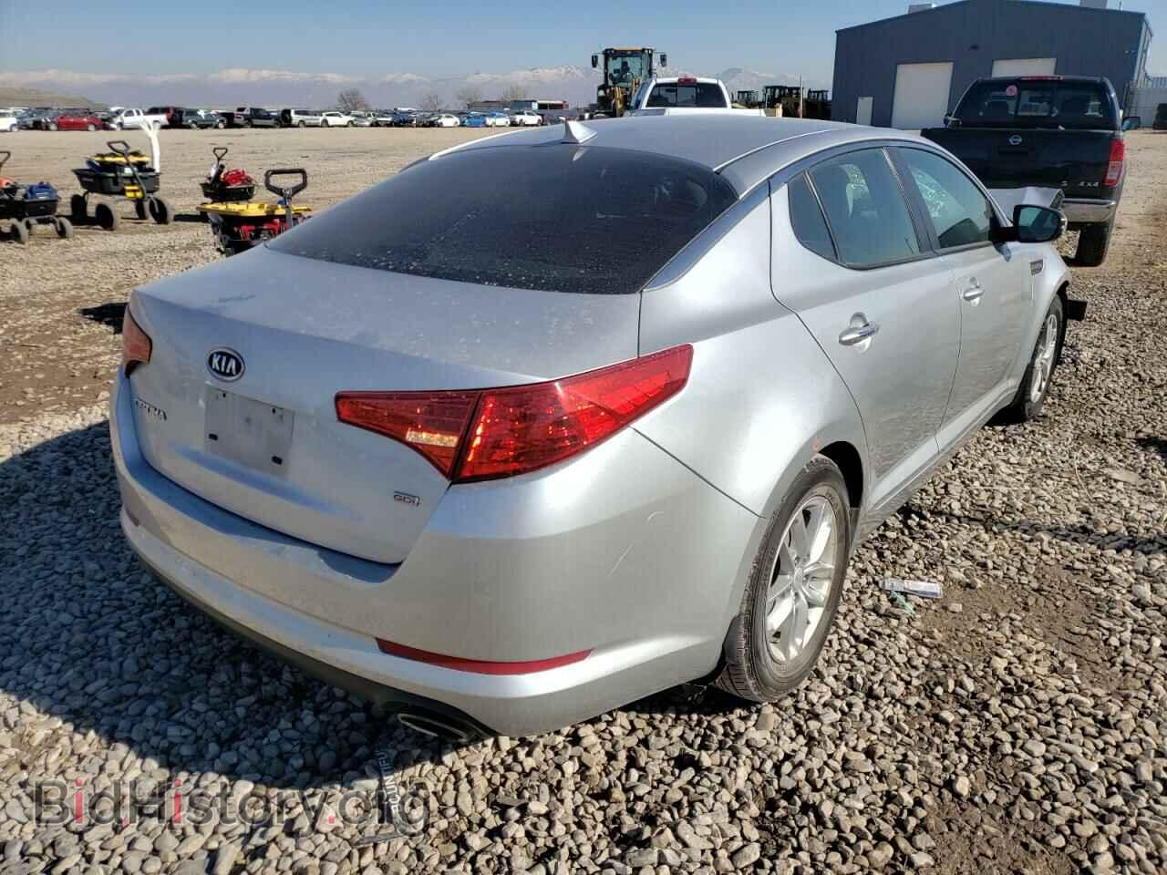 2011 KIA OPTIMA - VIN: KNAGM4A73B5137779 - Фото 4