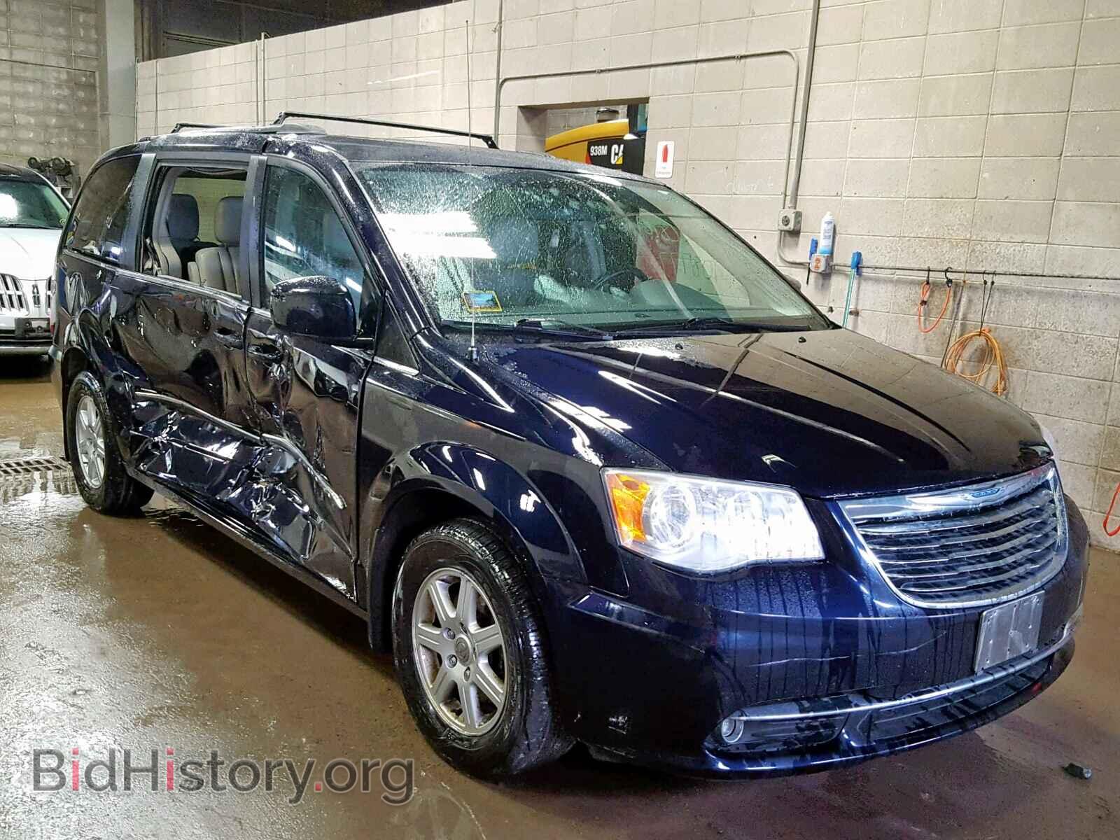 Photo 2A4RR8DG3BR641214 - CHRYSLER TOWN & COU 2011