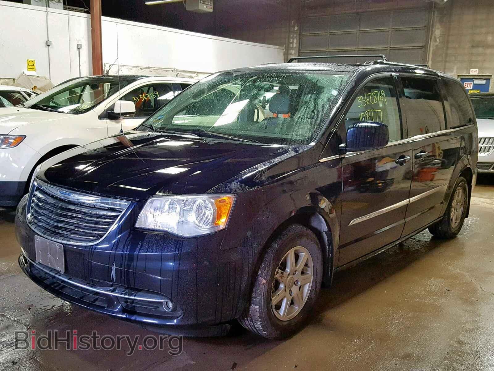 2011 CHRYSLER TOWN & COU - VIN: 2A4RR8DG3BR641214 - Фото 2