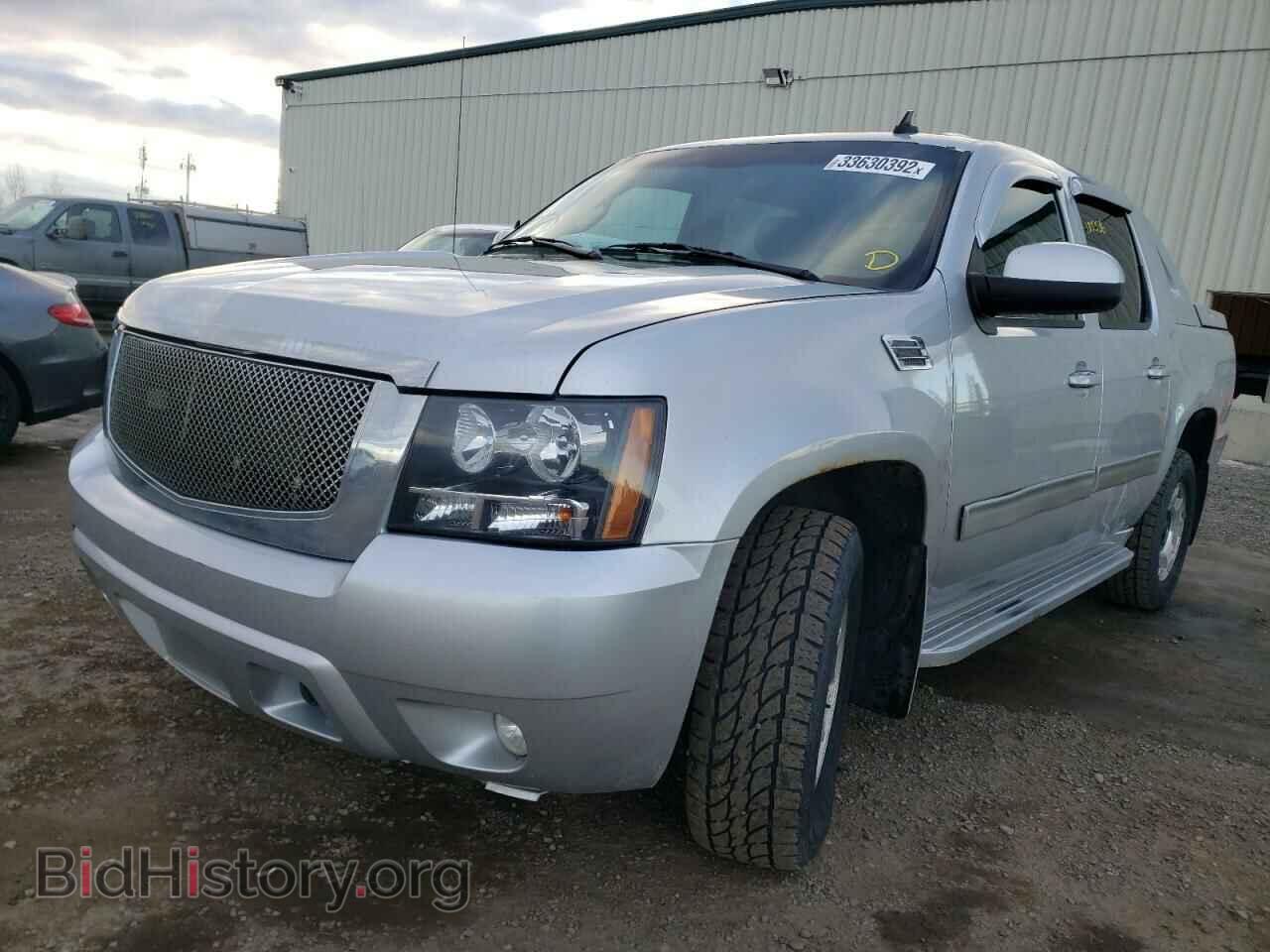 2013 CHEVROLET AVALANCHE - VIN: 3GNTKFE76DG219828 - Фото 2