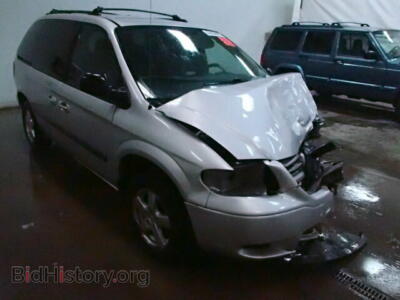 2005 Dodge CARAVAN Caravan SX, серебристый — VIN 1D4GP45R95B135548, Copart