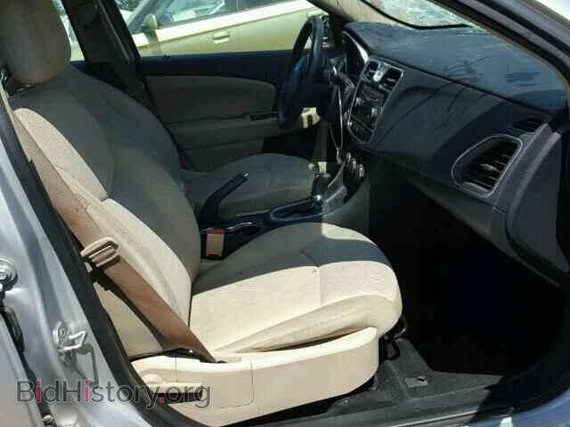 2012 CHRYSLER 200 - VIN: 1C3CCBAB2CN162854 - Фото 5