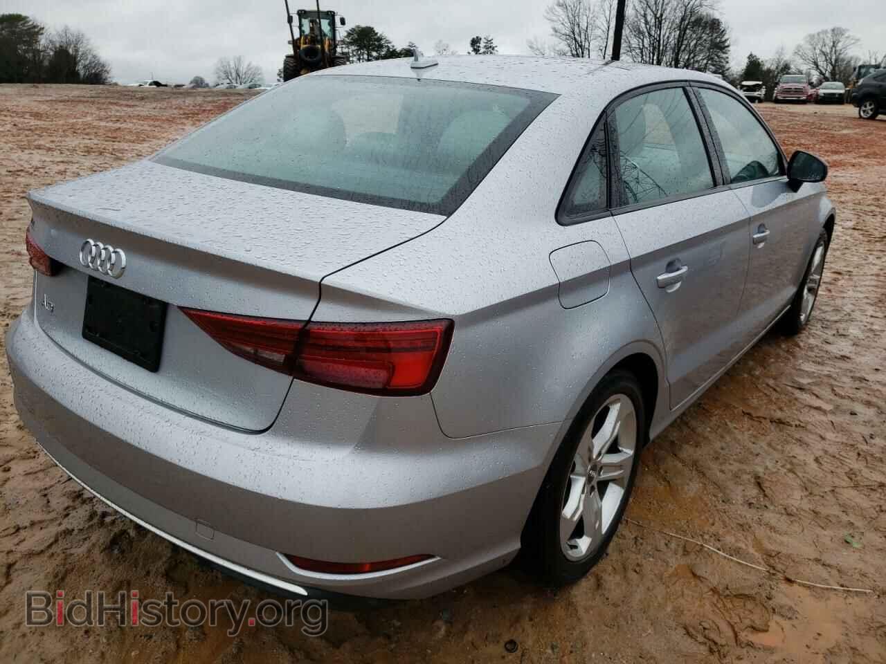 2017 AUDI A3 - VIN: WAUAUGFF5H1051462 - Фото 4
