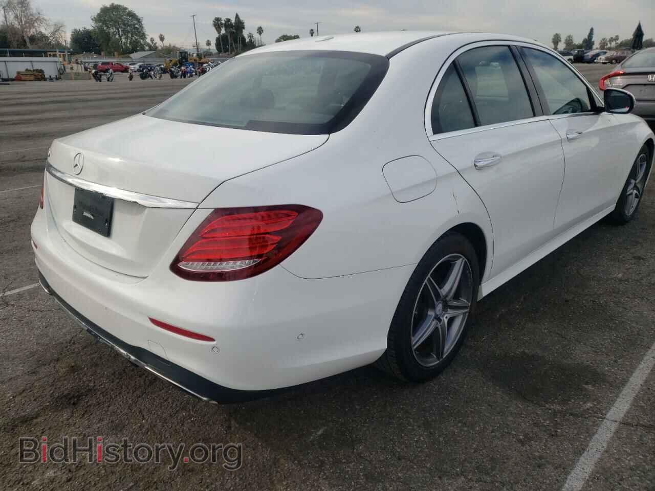 2017 MERCEDES-BENZ E-CLASS - VIN: WDDZF4JB8HA018481 - Фото 4