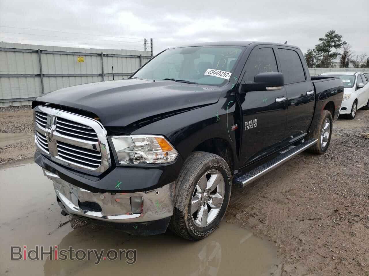 2018 RAM 1500 - VIN: 1C6RR7LT0JS329760 - Фото 2