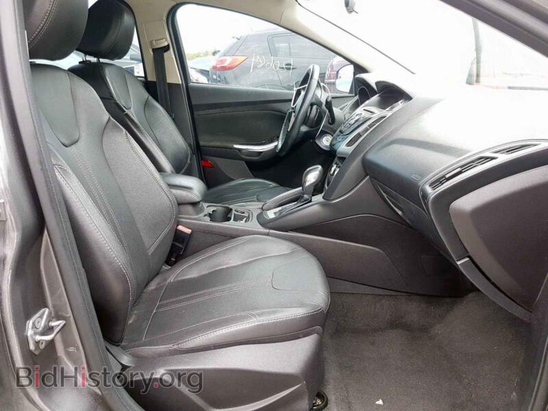 2013 Ford FOCUS (VIN 1FADP3F27DL153055) — фото 5 из 10