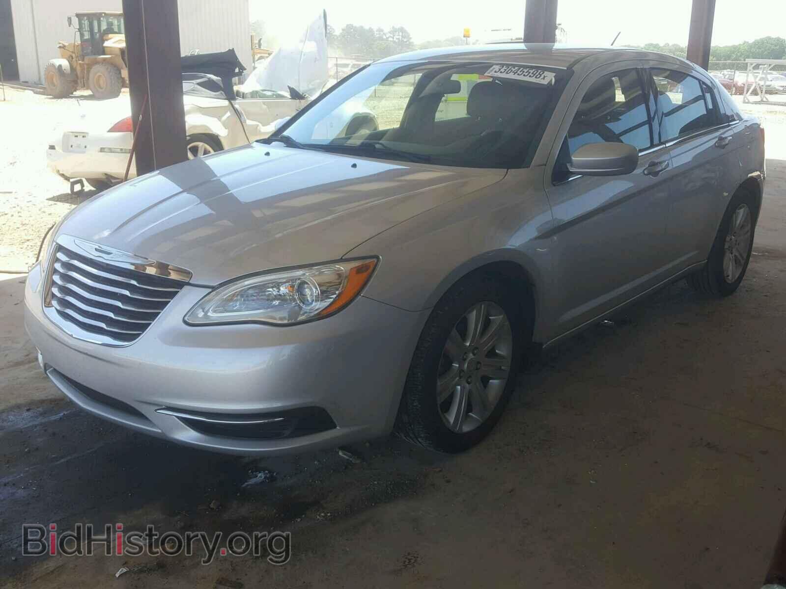 2012 CHRYSLER 200 - VIN: 1C3CCBAB8CN295375 - Фото 2