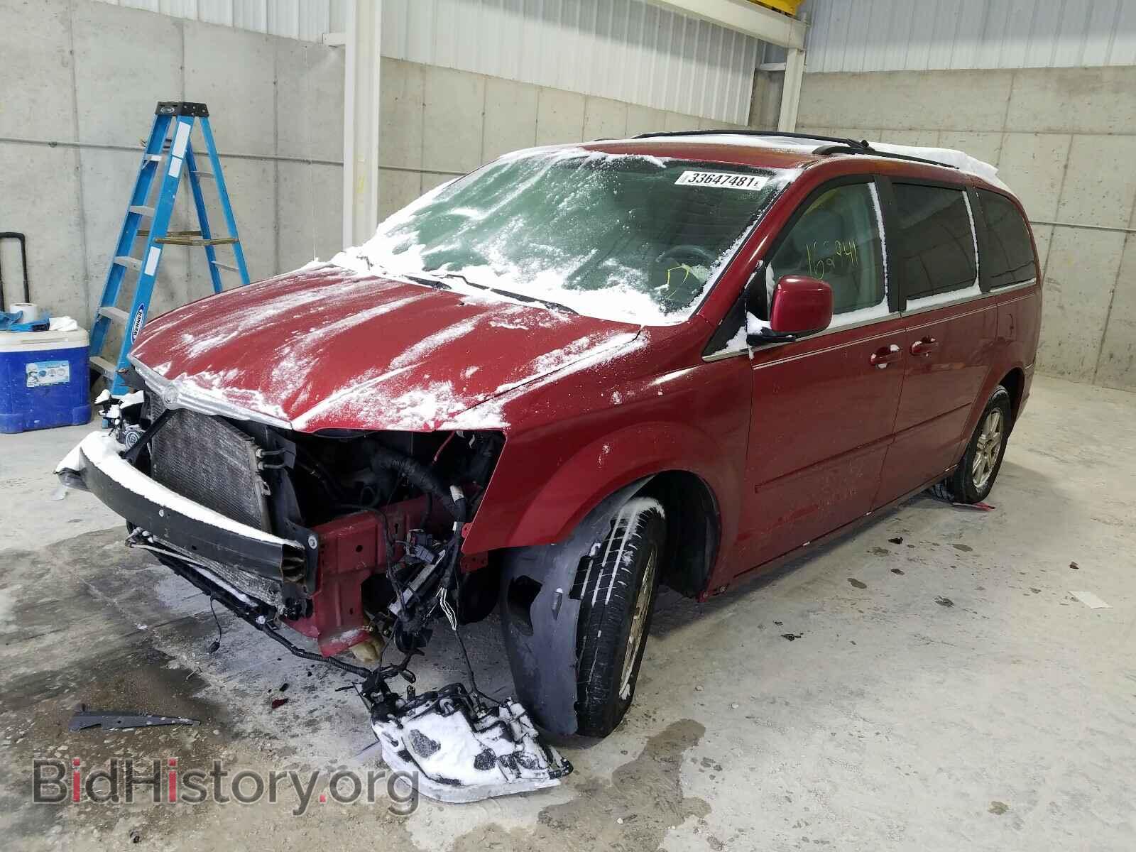 2008 CHRYSLER MINIVAN - VIN: 2A8HR54P58R697057 - Фото 2