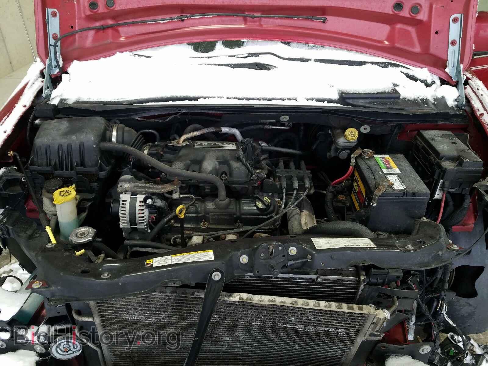 2008 CHRYSLER MINIVAN - VIN: 2A8HR54P58R697057 - Фото 7