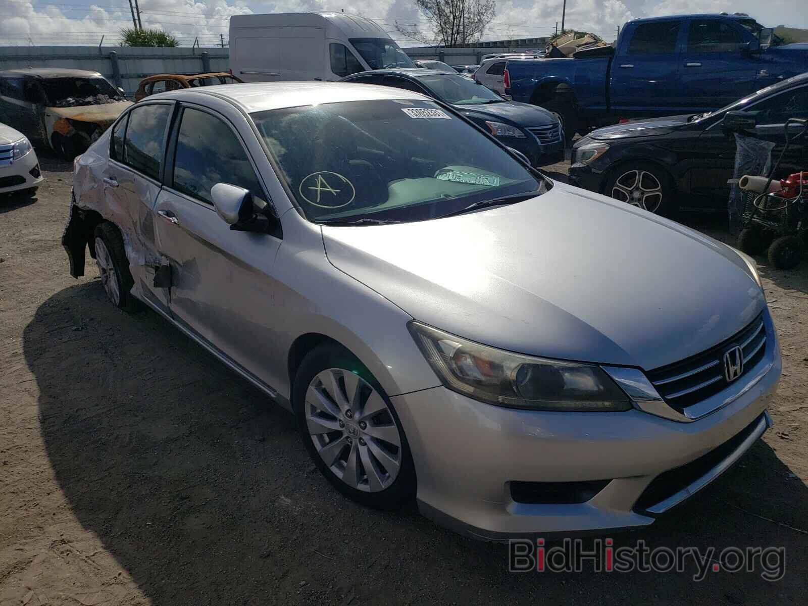 Photo 1HGCR2F35DA195871 - HONDA ACCORD 2013