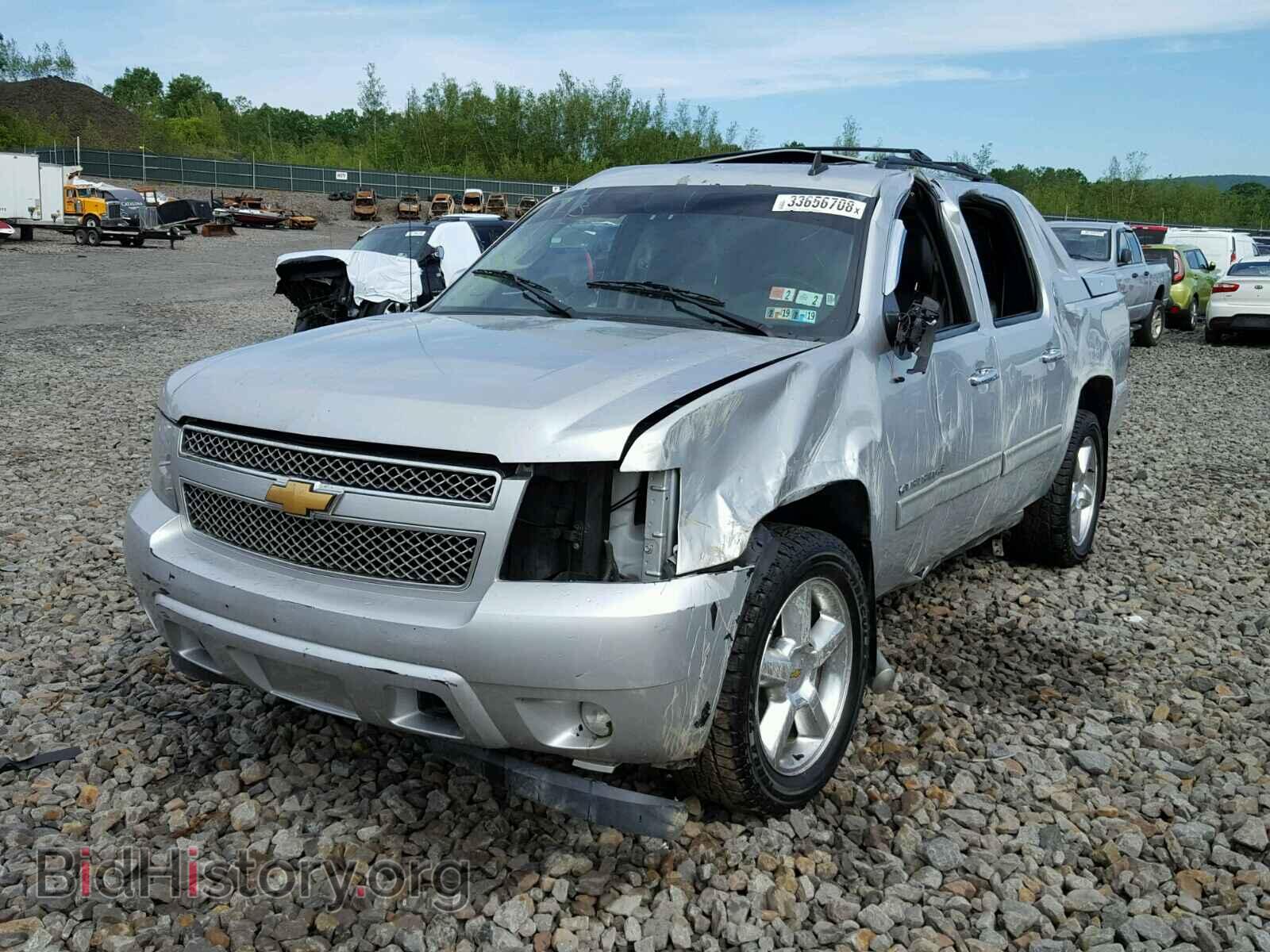 2013 CHEVROLET AVALANCHE - VIN: 3GNTKFE72DG243558 - Фото 2