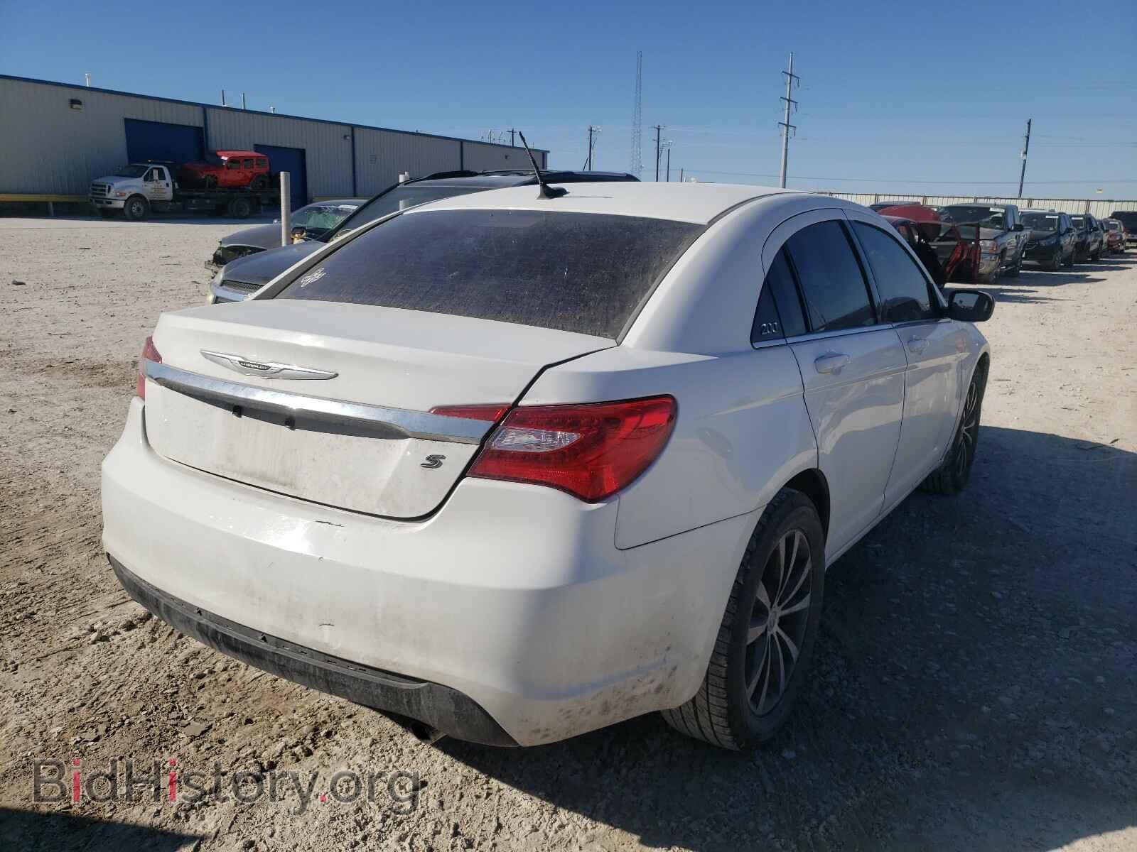 2013 CHRYSLER 200 - VIN: 1C3CCBBB2DN739155 - Фото 4