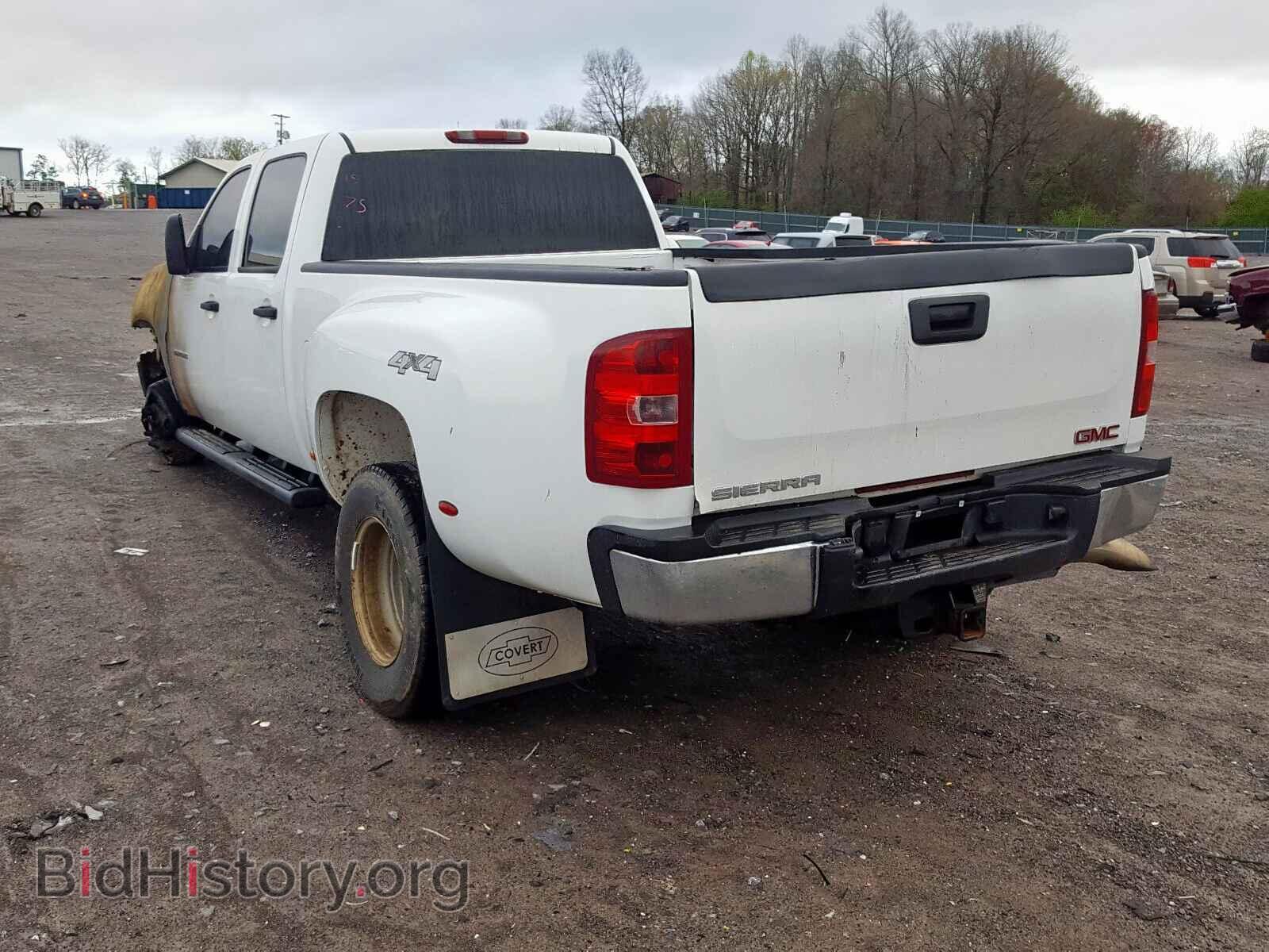 2013 GMC SIERRA - VIN: 1GT422C87DF116419 - Фото 3