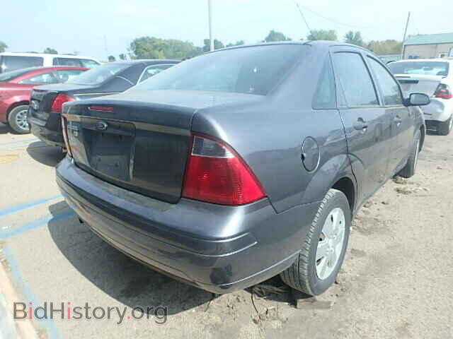 2007 FORD FOCUS - VIN: 1FAFP34N37W323663 - Photo 4