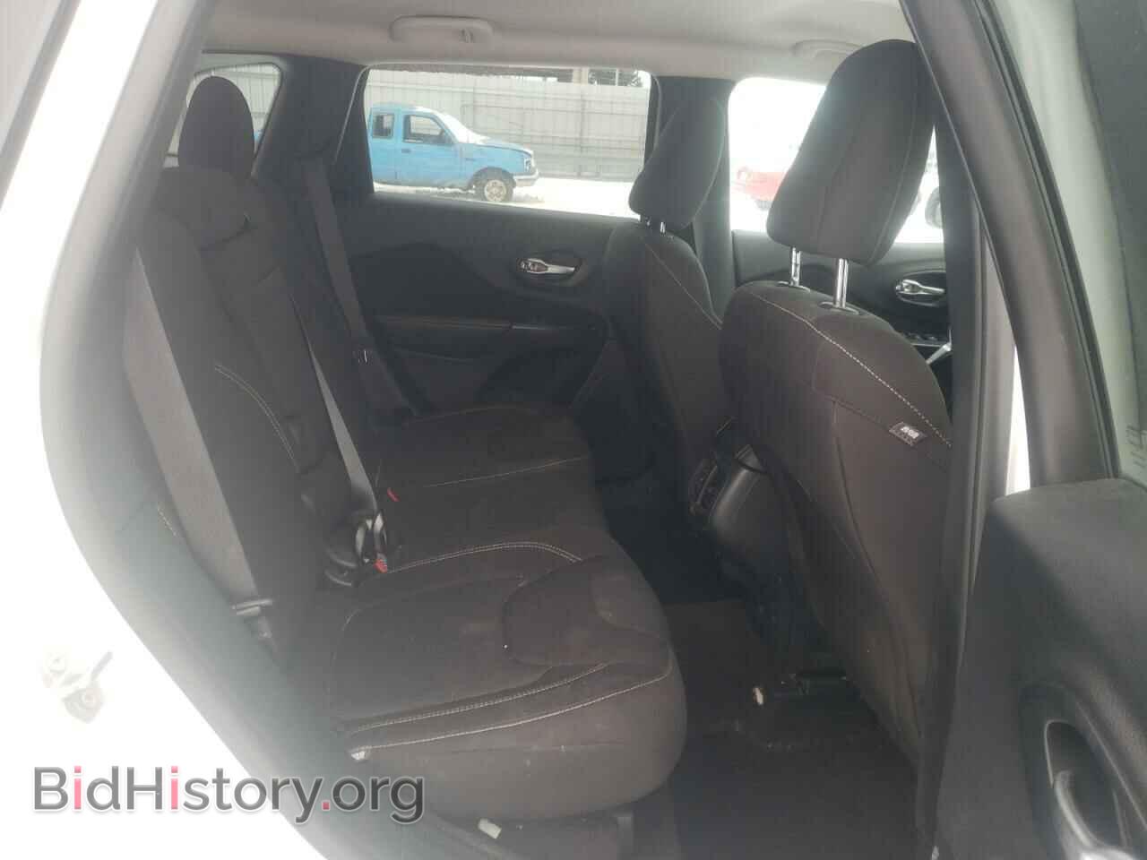 2016 JEEP CHEROKEE - VIN: 1C4PJMCB0GW243668 - Фото 6