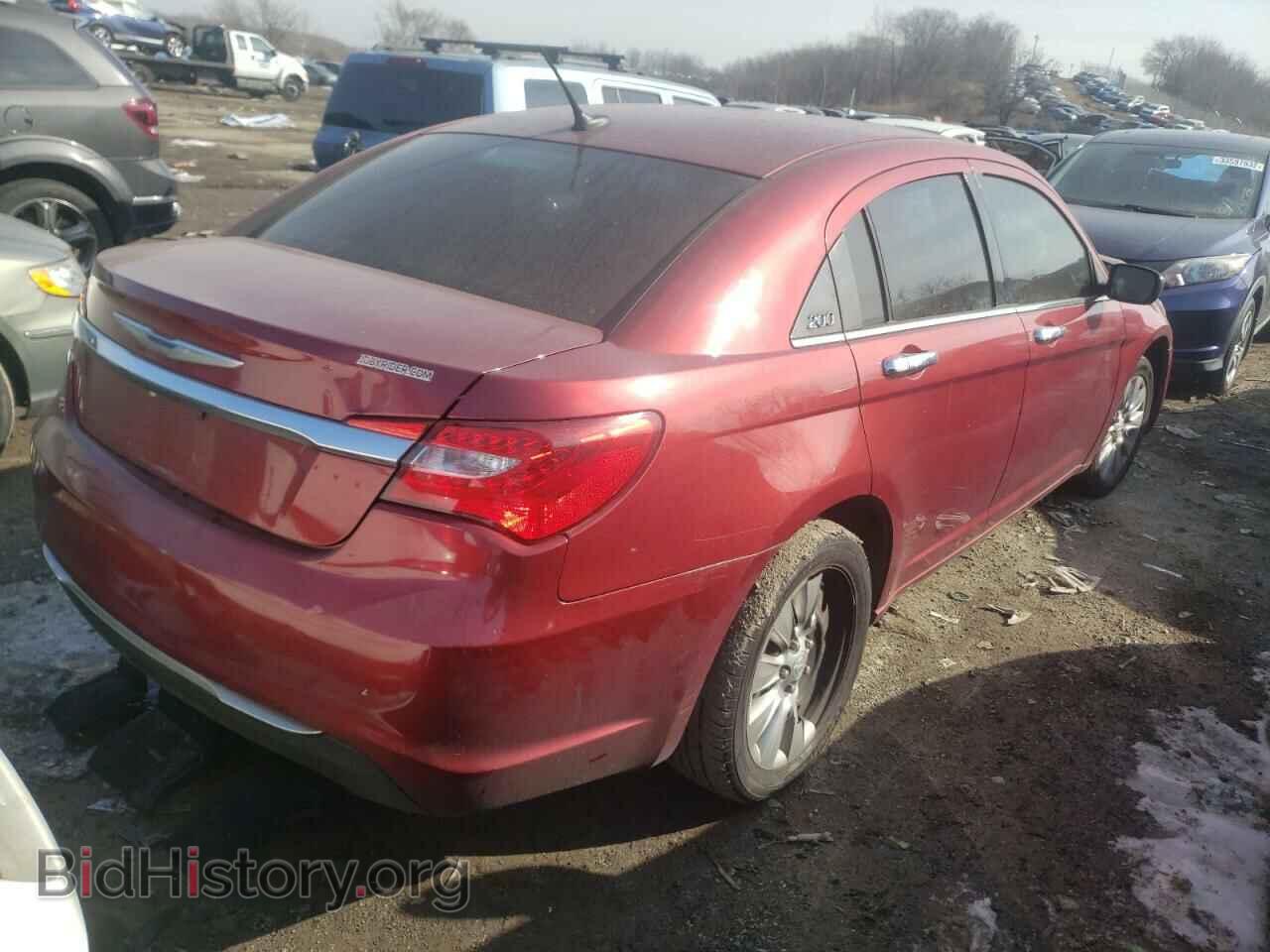 2013 CHRYSLER 200 - VIN: 1C3CCBAB1DN647312 - Фото 4