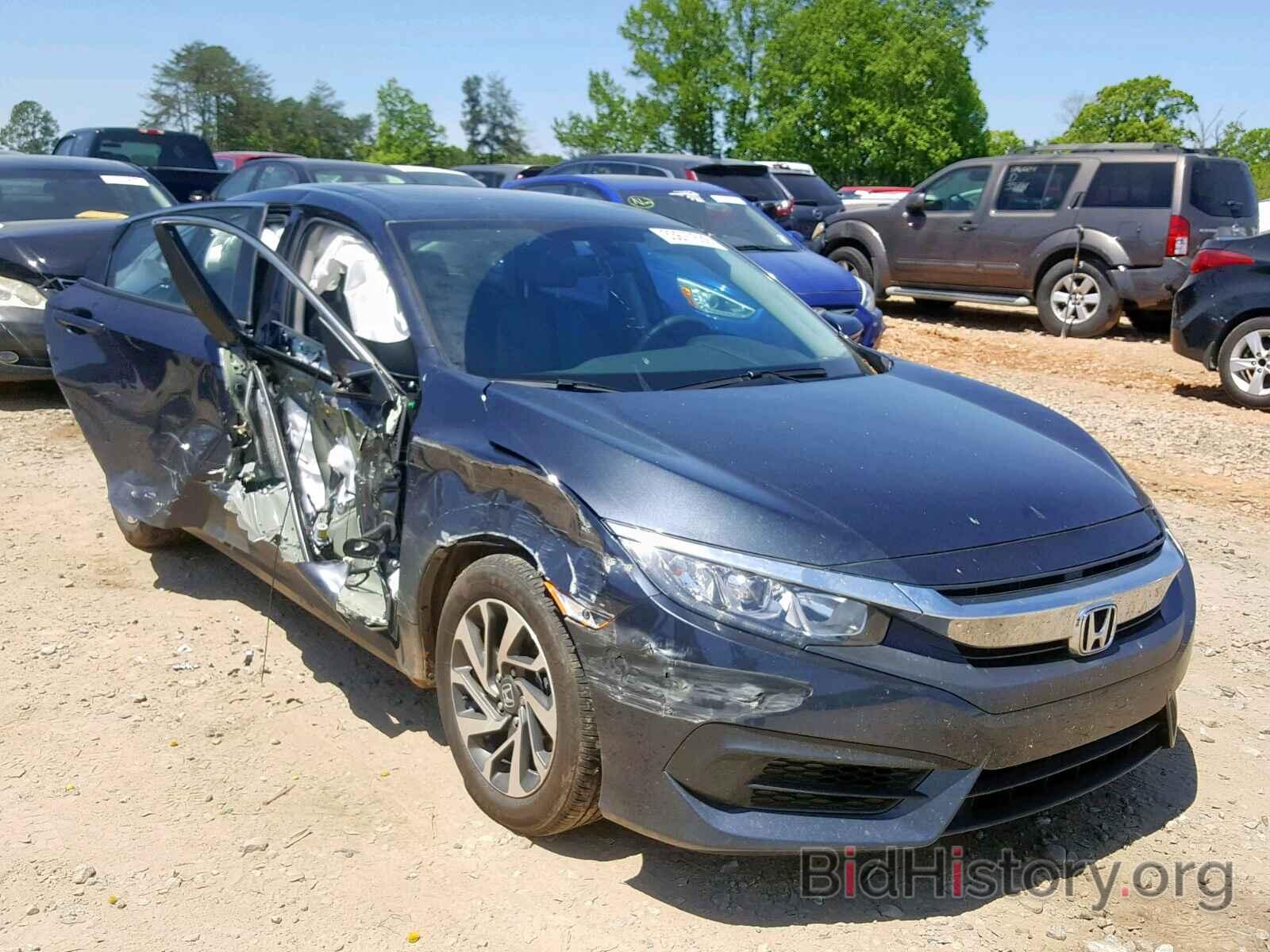 Photo 2HGFC2F71JH534592 - HONDA CIVIC 2018