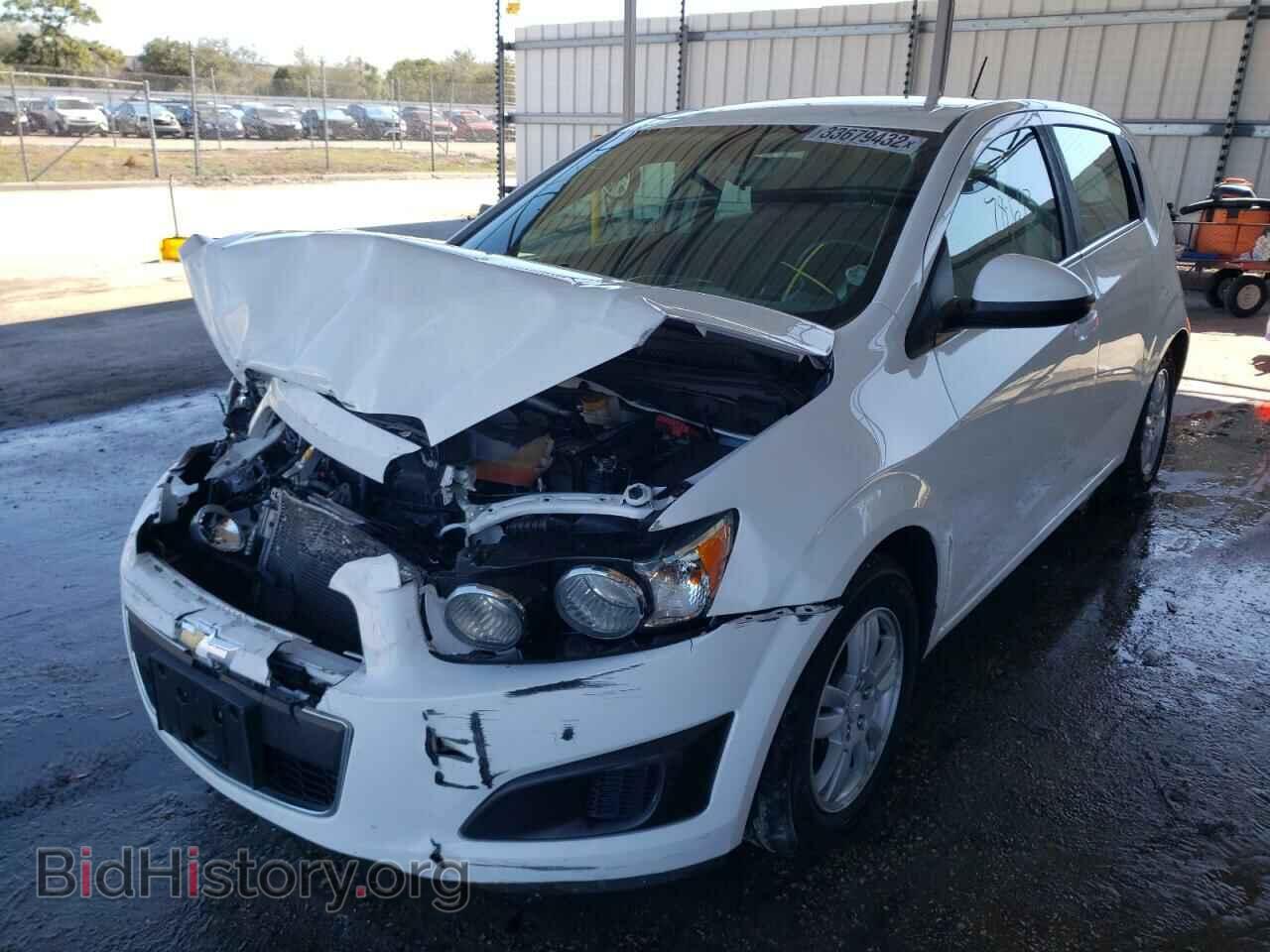 2015 CHEVROLET SONIC - VIN: 1G1JC6SH5F4142811 - Фото 2