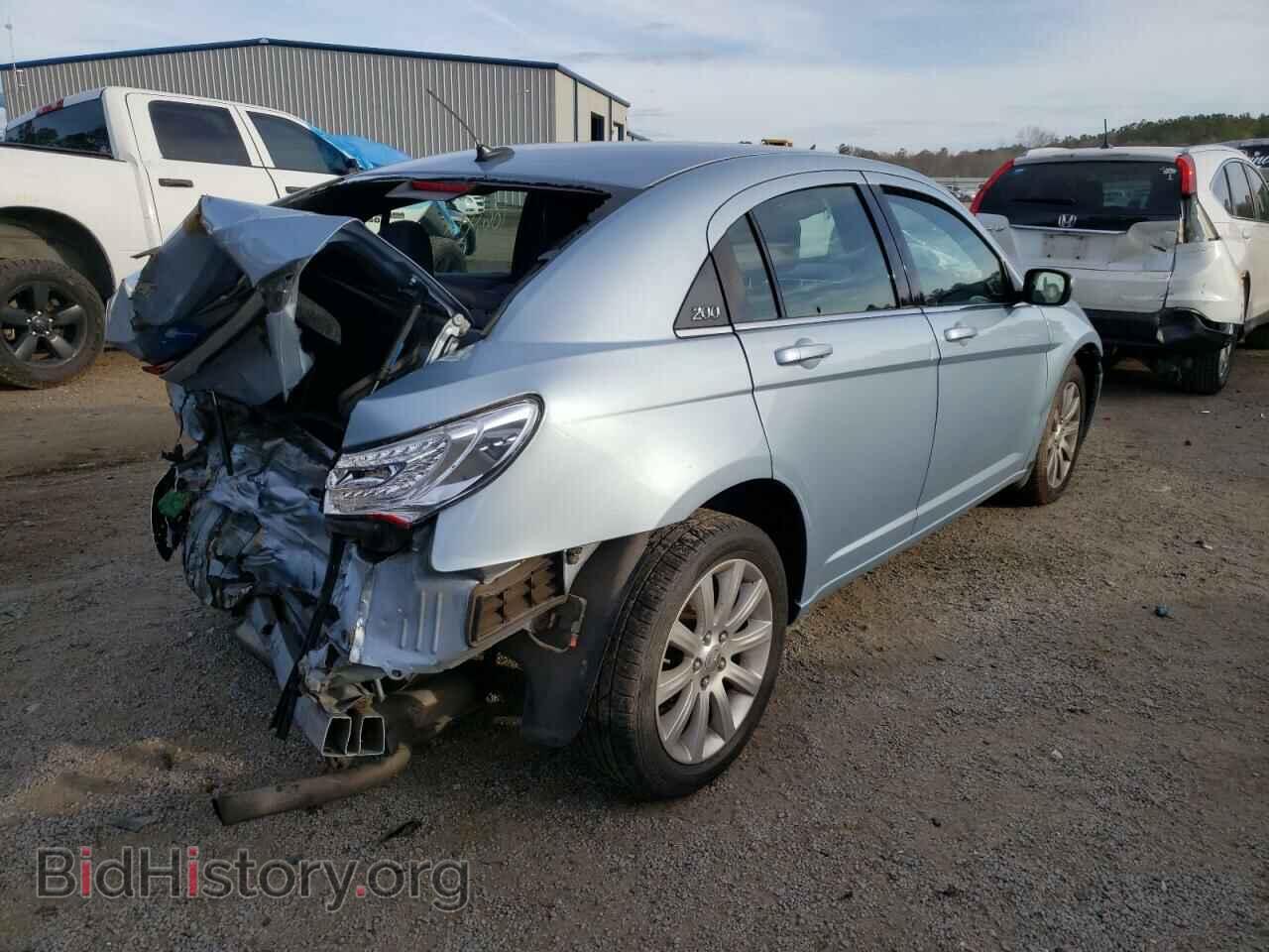 2013 CHRYSLER 200 - VIN: 1C3CCBBB2DN744582 - Фото 4