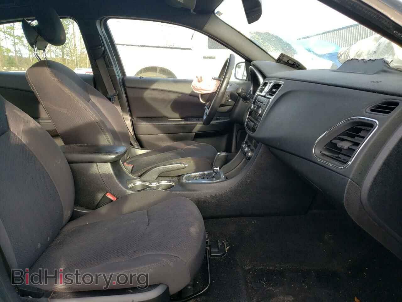 2013 CHRYSLER 200 - VIN: 1C3CCBBB2DN744582 - Фото 5