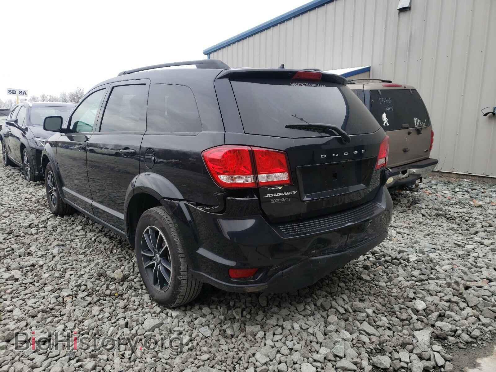 2019 DODGE JOURNEY - VIN: 3C4PDCBB8KT719229 - Фото 3