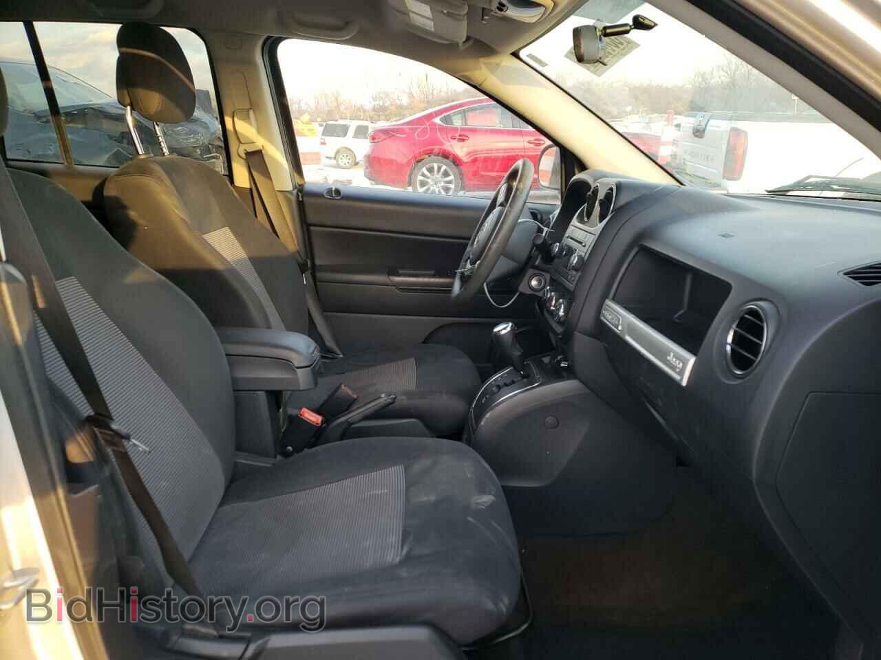 2014 JEEP COMPASS - VIN: 1C4NJCBA2ED551895 - Фото 5