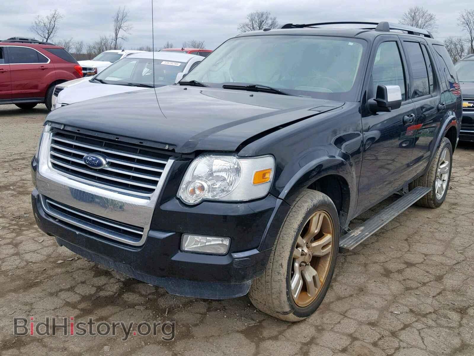 2010 FORD EXPLORER L - VIN: 1FMEU8F88AUA00033 - Photo 2