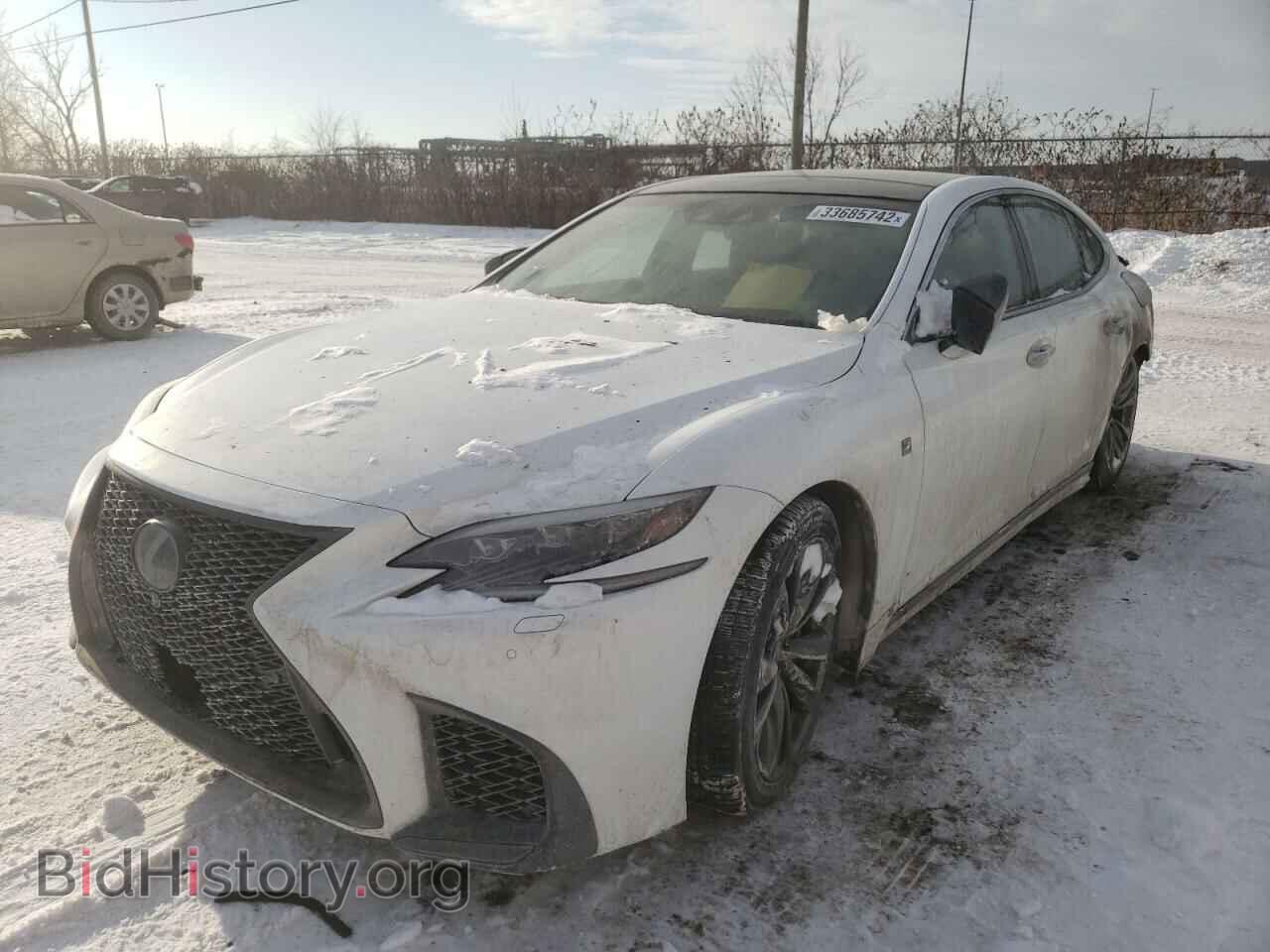 2018 LEXUS LS500 - VIN: JTHC51FF0J5000938 - Photo 2