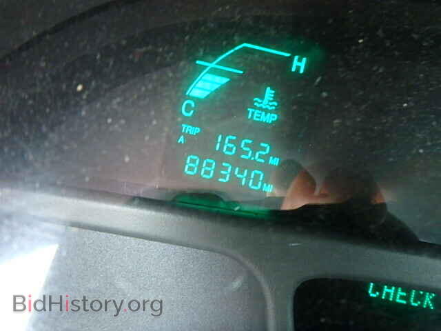 2004 CADILLAC DEVILLE - VIN: 1G6KD54Y34U106700 - Photo 8