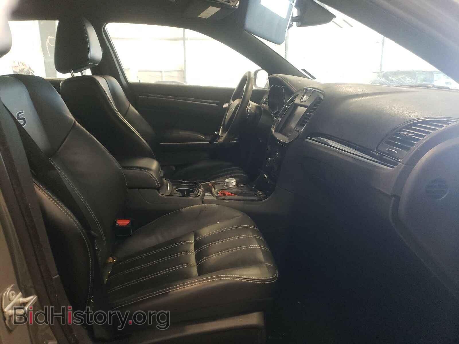 2019 CHRYSLER 300 - VIN: 2C3CCAGG2KH586037 - Фото 5