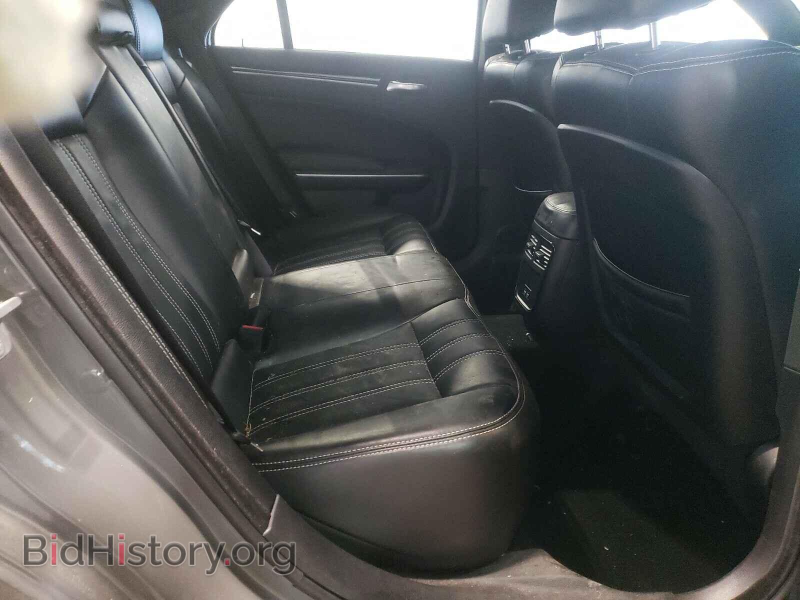 2019 CHRYSLER 300 - VIN: 2C3CCAGG2KH586037 - Фото 6