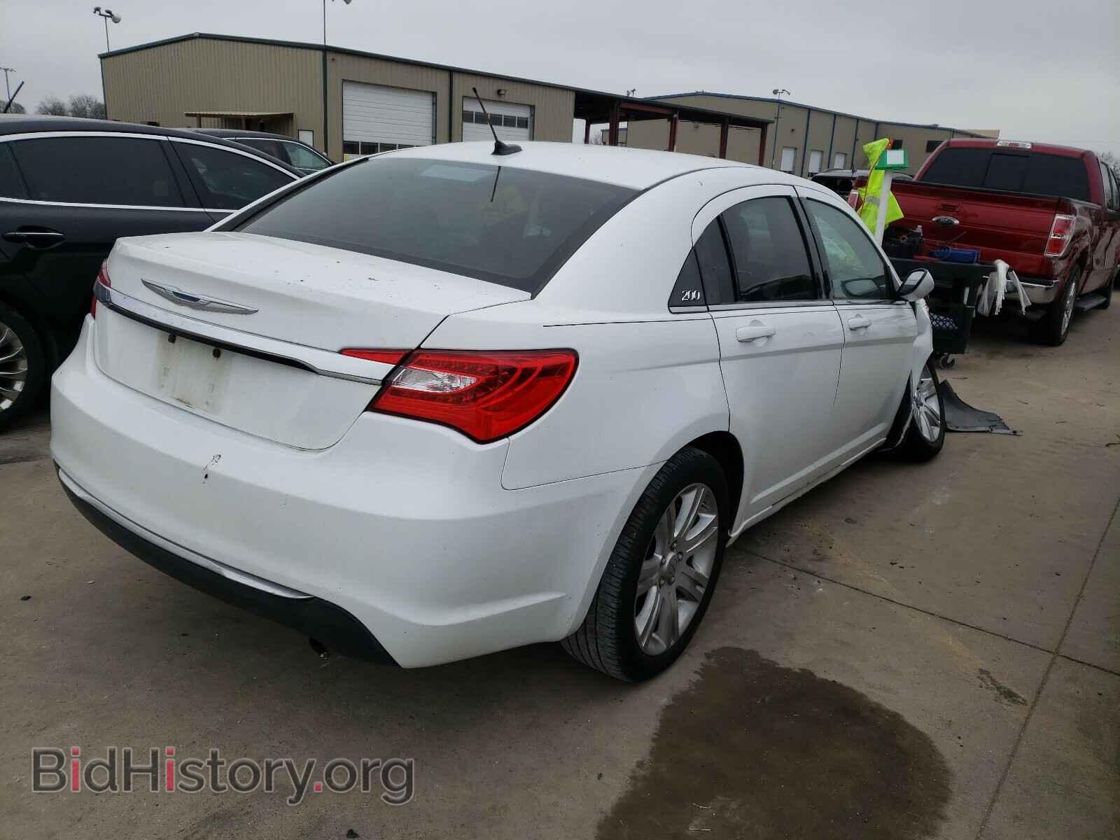 2011 CHRYSLER 200 - VIN: 1C3BC1FB0BN614569 - Фото 4
