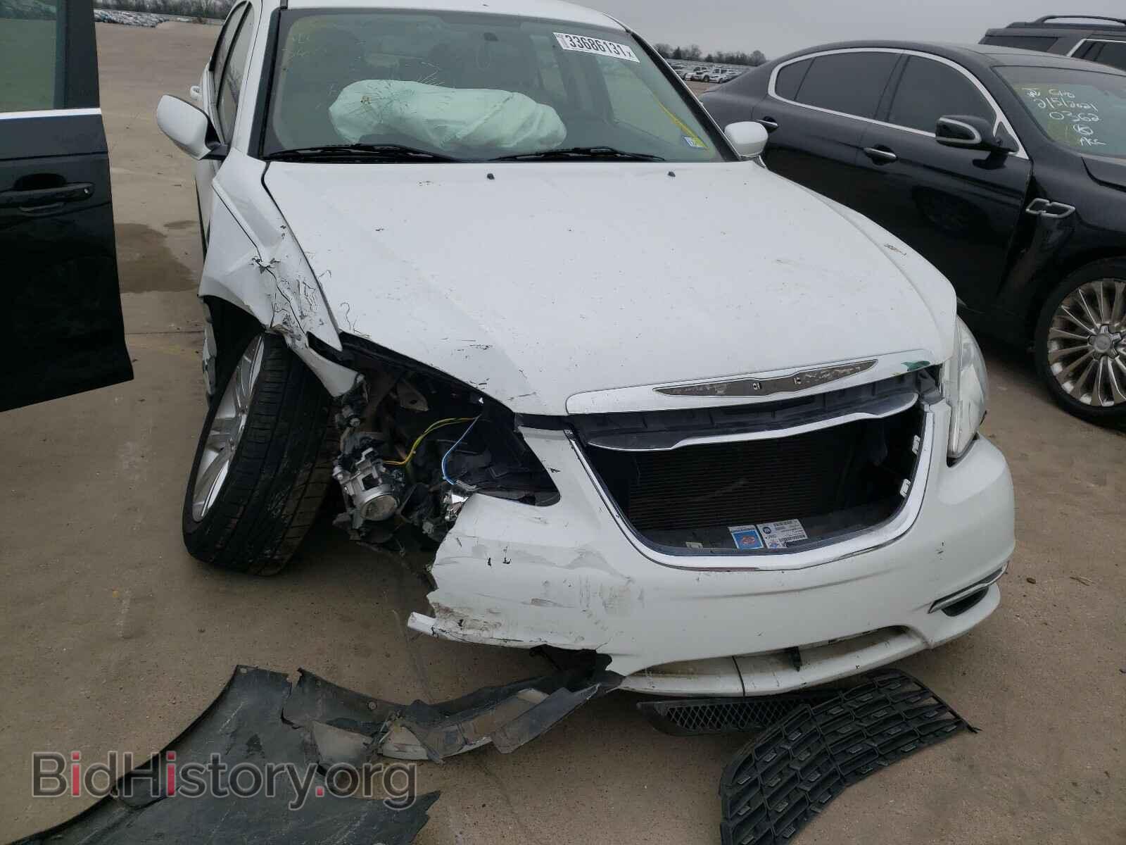 2011 CHRYSLER 200 - VIN: 1C3BC1FB0BN614569 - Фото 9