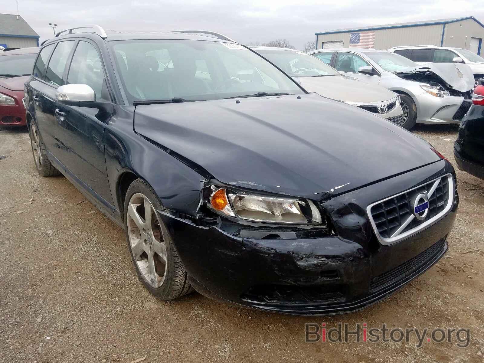 Photo YV1982BW4A1161616 - VOLVO V70 2010