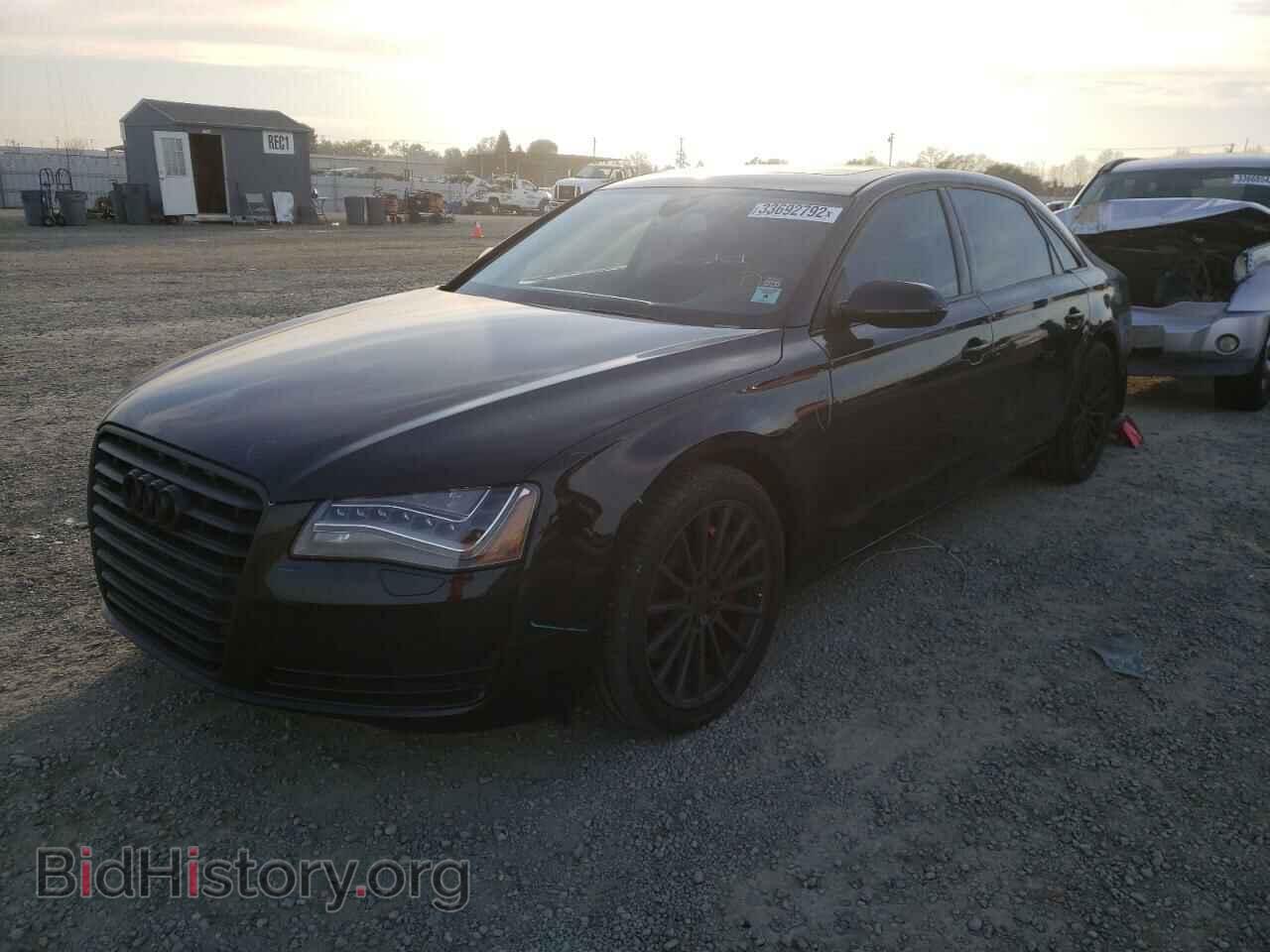 2011 AUDI A8 - VIN: WAURVAFD8BN020122 - Фото 2