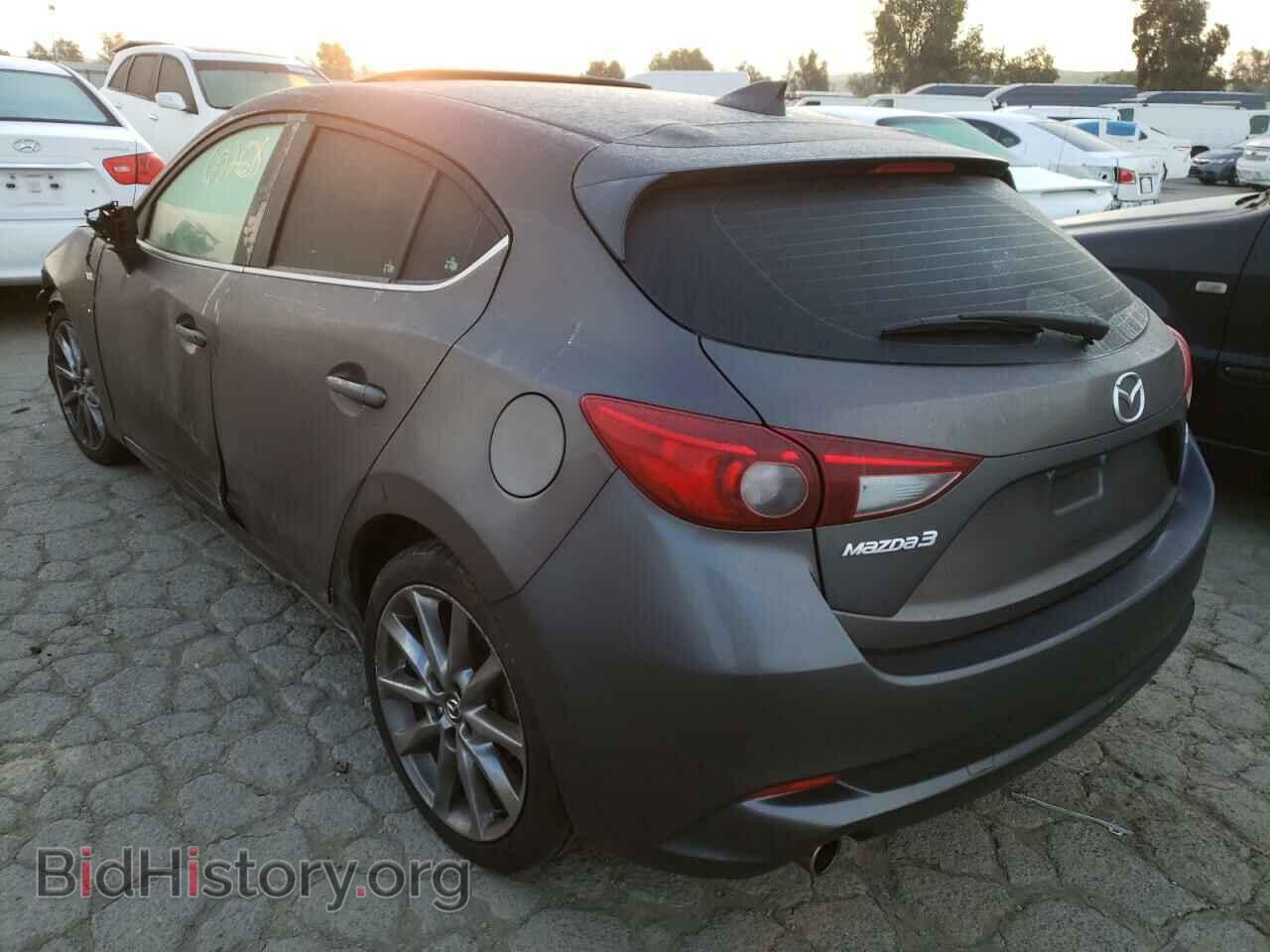 2018 MAZDA 3 - VIN: 3MZBN1L32JM239745 - Фото 3