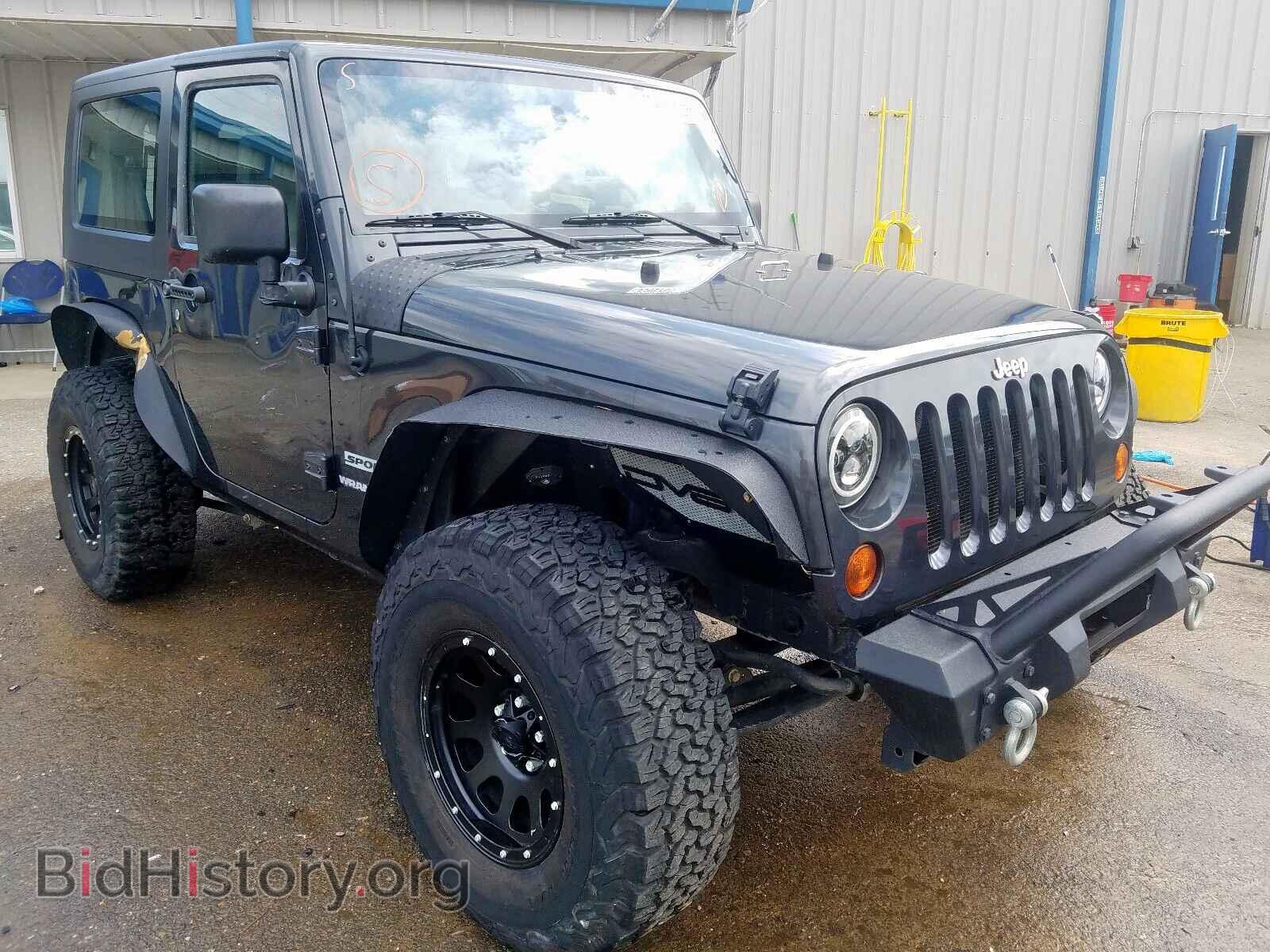Фотография 1J4AA2D18AL140601 - JEEP WRANGLER 2010