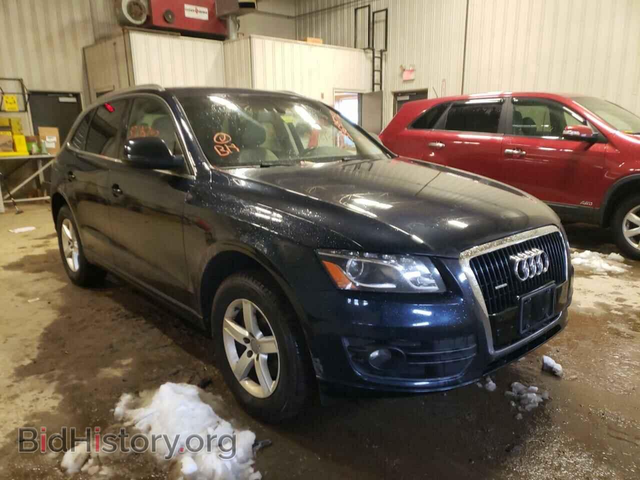 Photo WA1VKAFPXAA049156 - AUDI Q5 2010