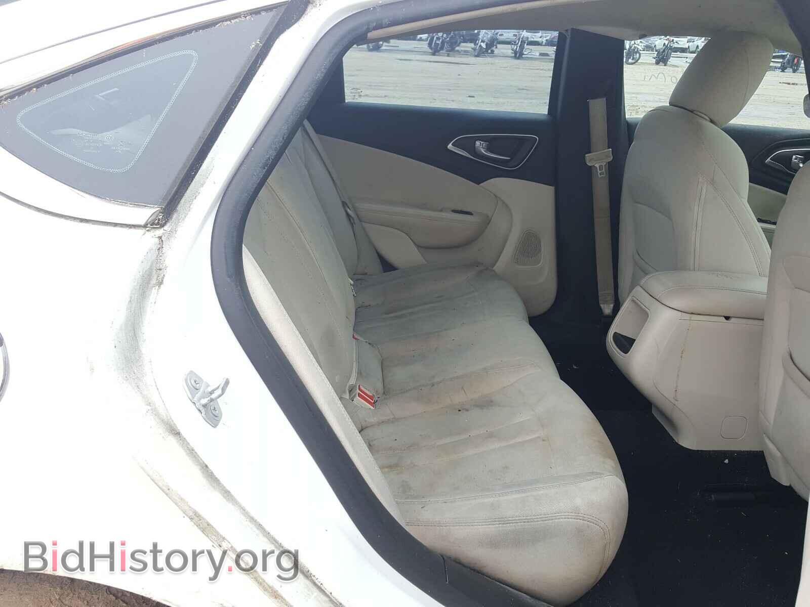 2015 CHRYSLER 200 - VIN: 1C3CCCAB2FN590398 - Photo 6