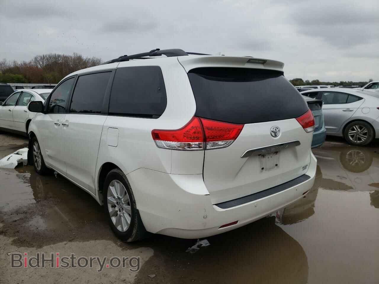 2013 TOYOTA SIENNA - VIN: 5TDDK3DC8DS064243 - Фото 3