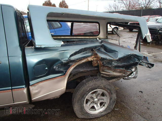 1998 MAZDA B2500 - VIN: 4F4YR12C5WTM18719 - Фото 9