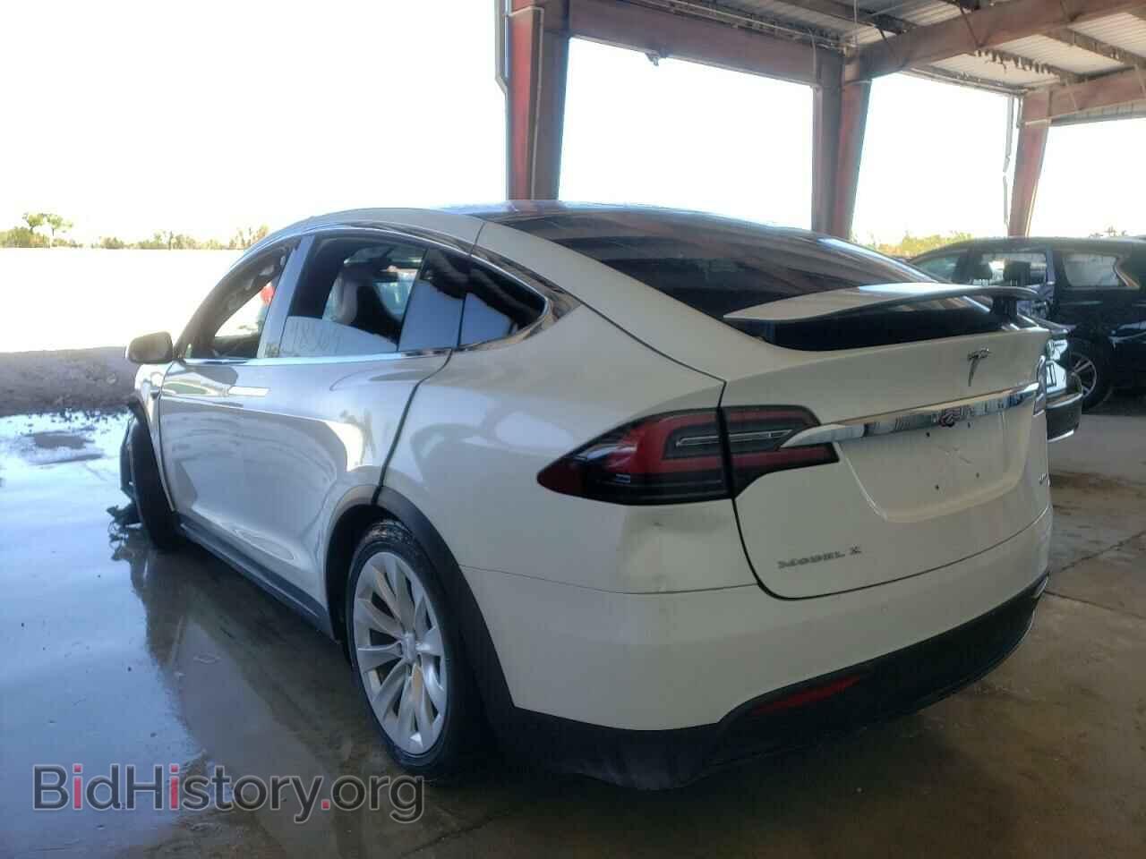 2017 TESLA MODEL X - VIN: 5YJXCBE25HF061000 - Photo 3