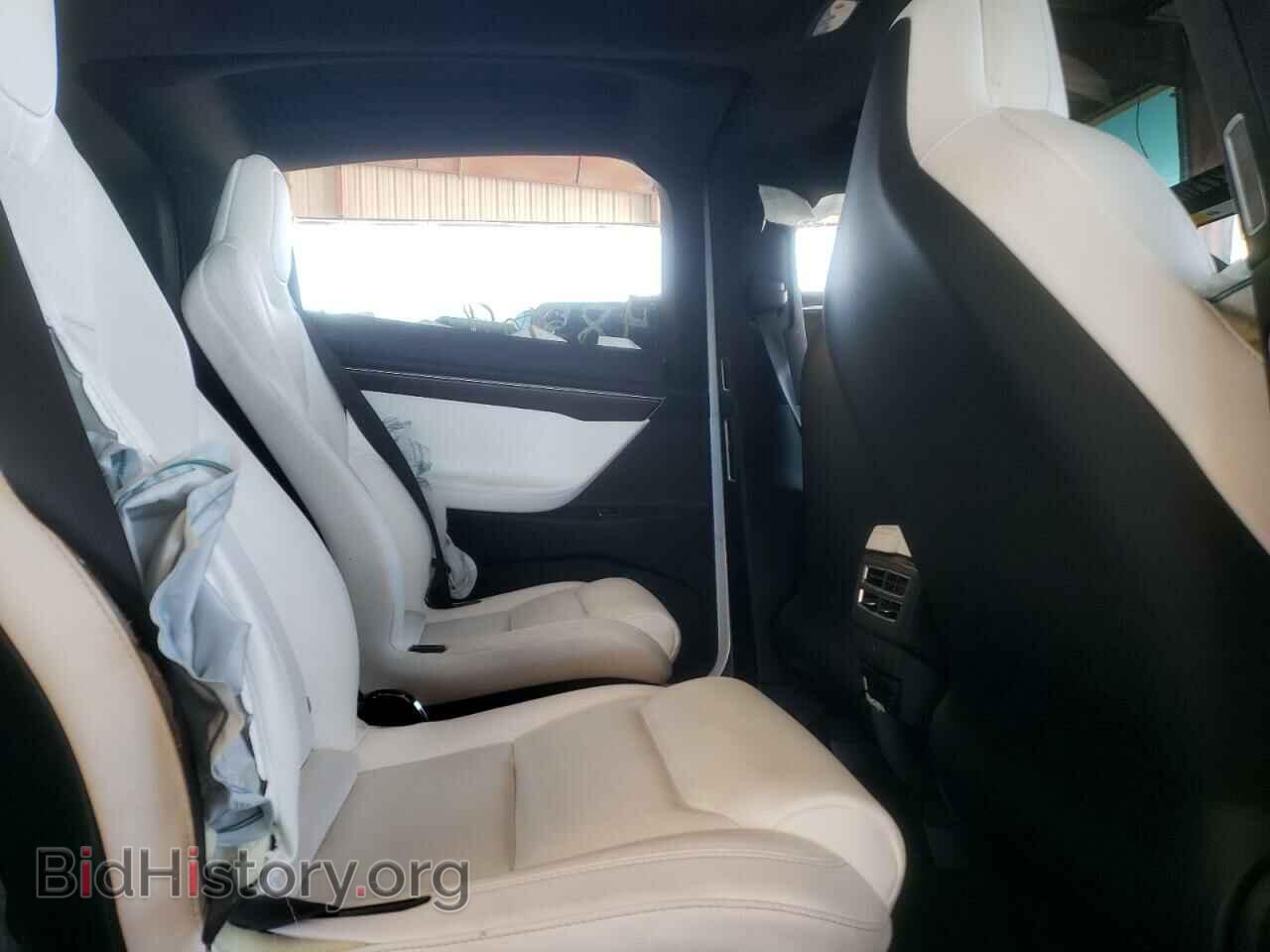 2017 TESLA MODEL X - VIN: 5YJXCBE25HF061000 - Photo 6