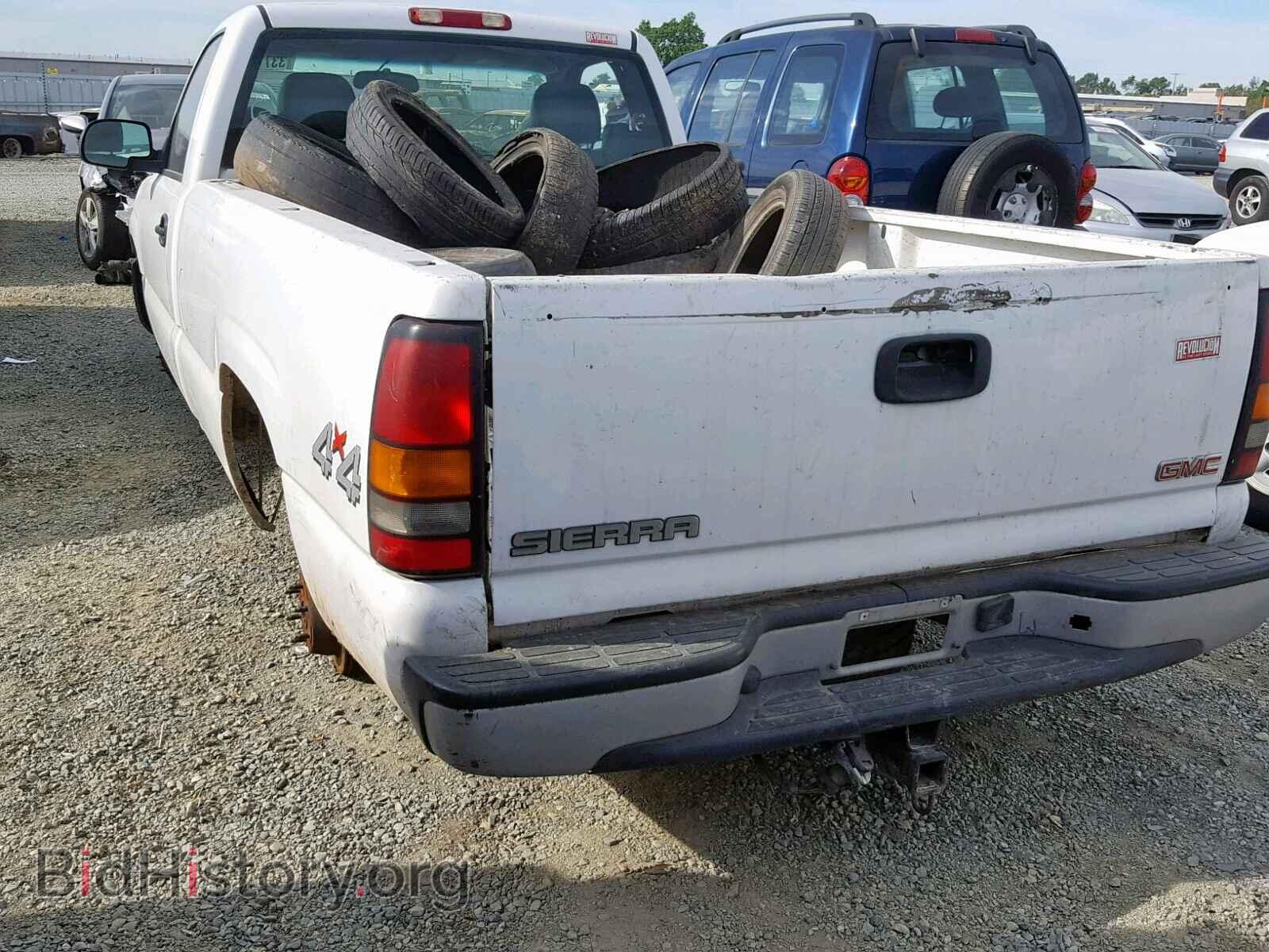 2004 GMC NEW SIERRA - VIN: 1GTEK14T04E196654 - Фото 3