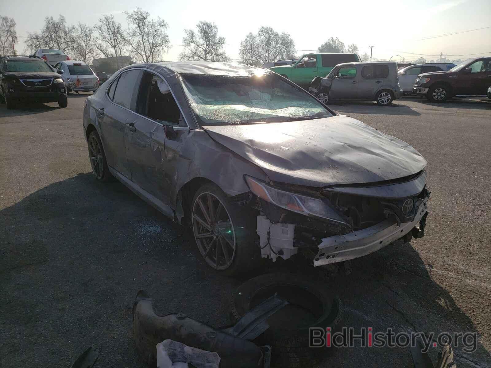 Фотография 4T1B11HK8JU602815 - TOYOTA CAMRY 2018